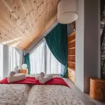 Mountain Shelter Gawlaki